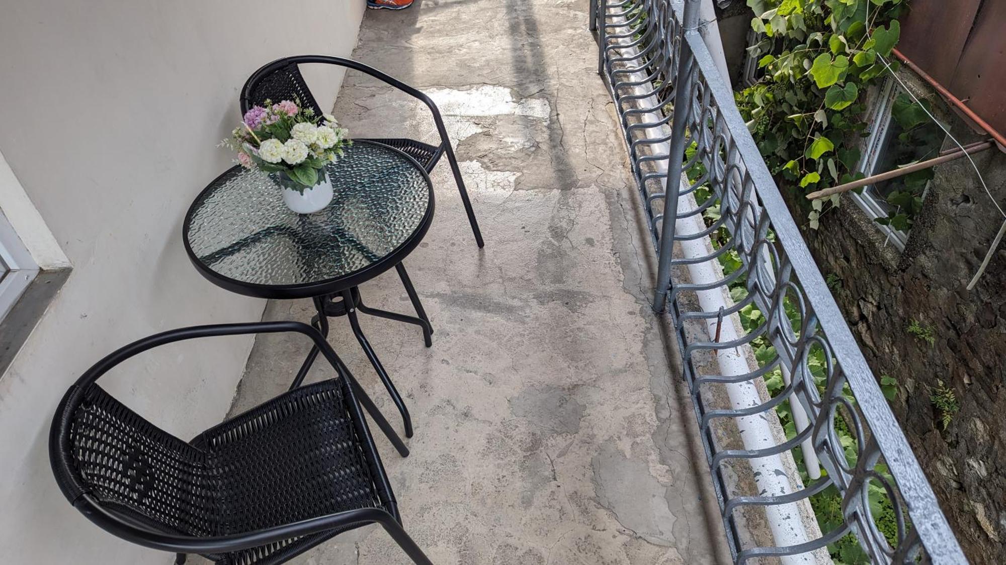 Mano'S Guest House Кобулети Екстериор снимка