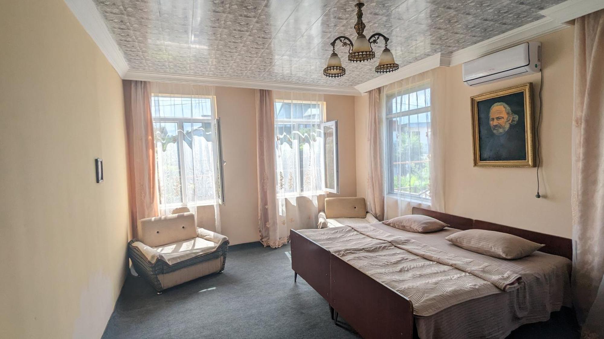 Mano'S Guest House Кобулети Екстериор снимка